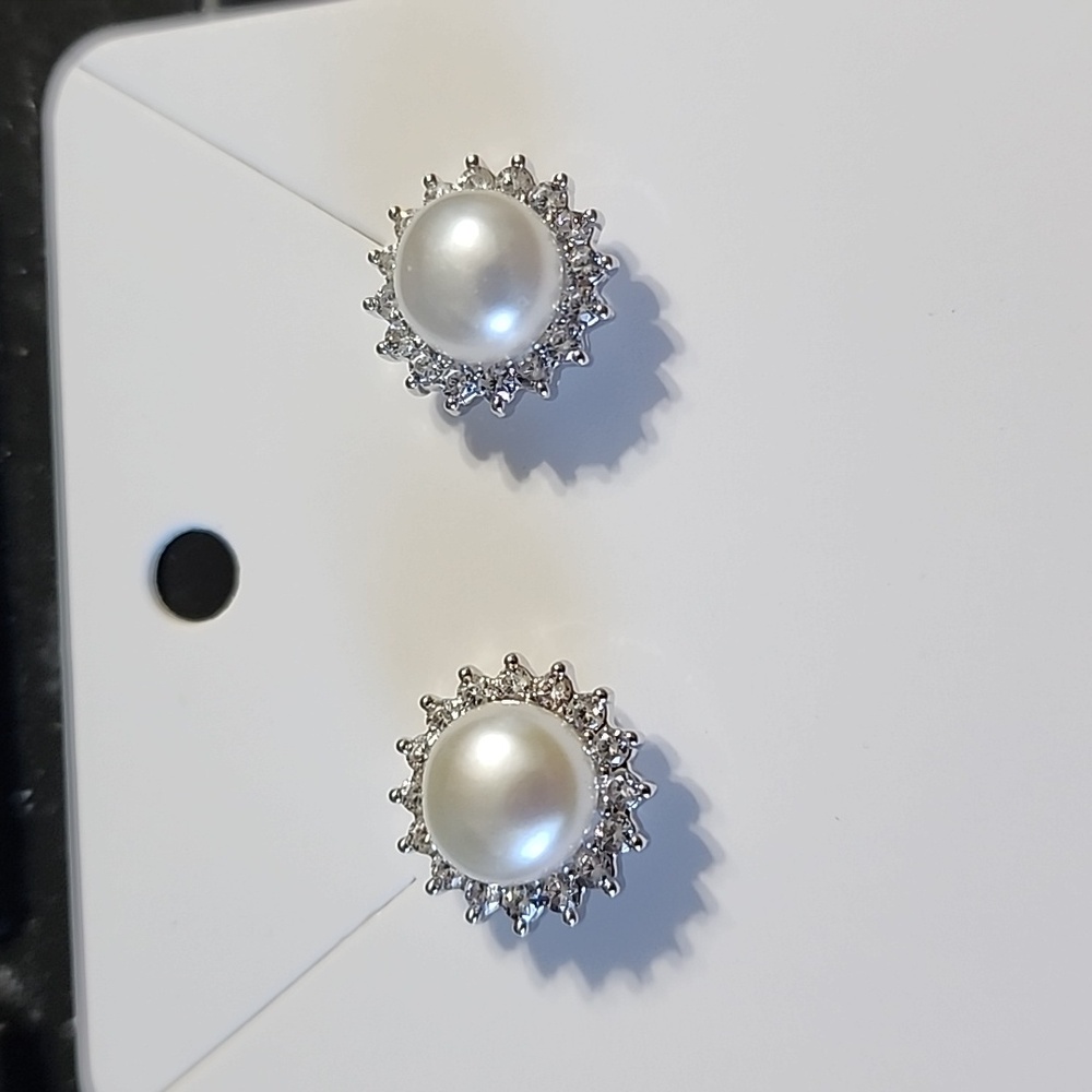 Pearl earrings